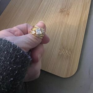 Elegant Gold tone Ring set of 3 size 6